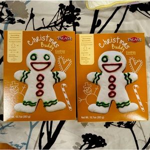 Christmas gingerbread cookies ***2 BOXES, 4 COOKIES, double the fun, half price*